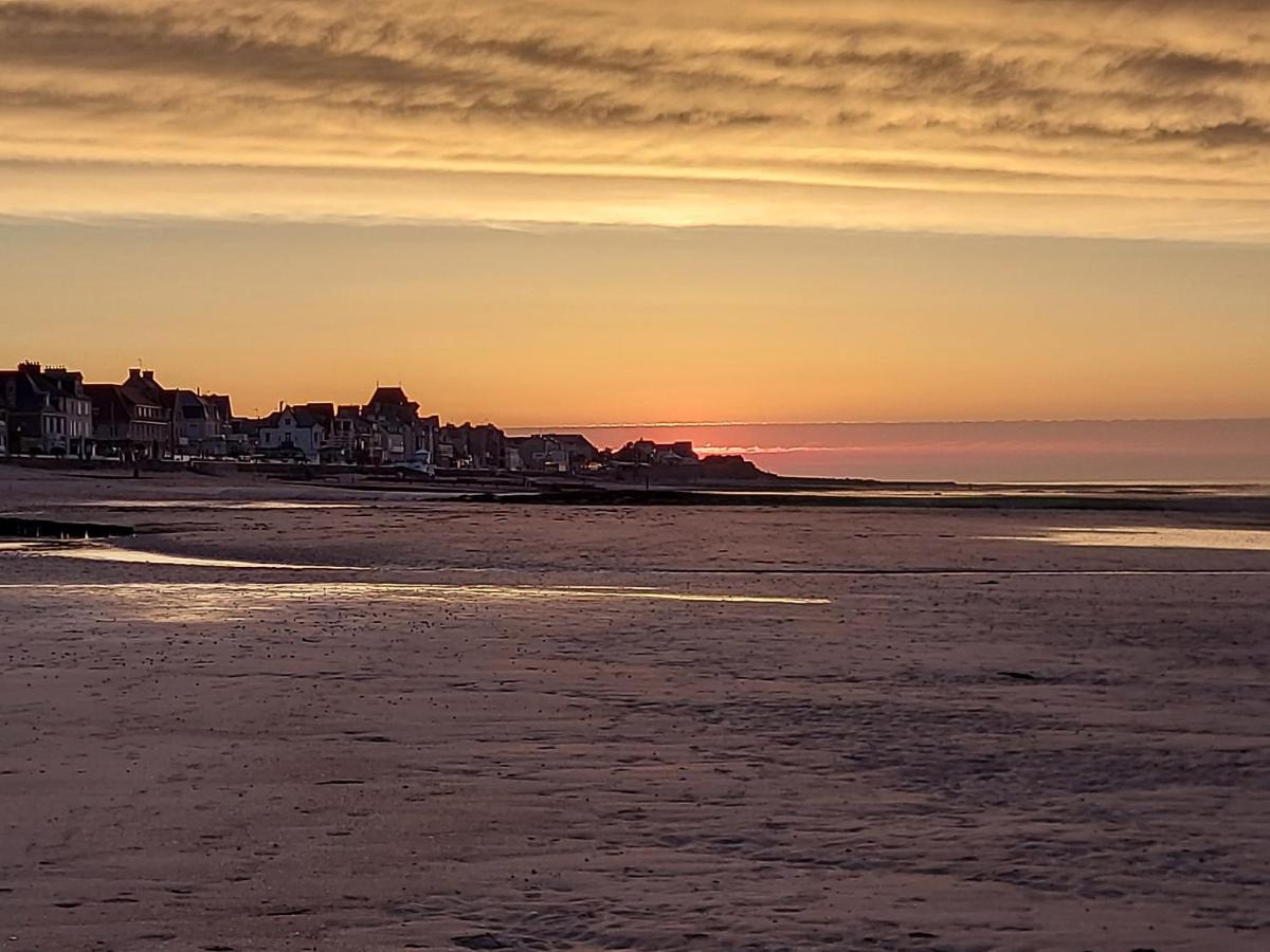 Hotel De Normandie Saint-Aubin-Sur-Mer  Bagian luar foto