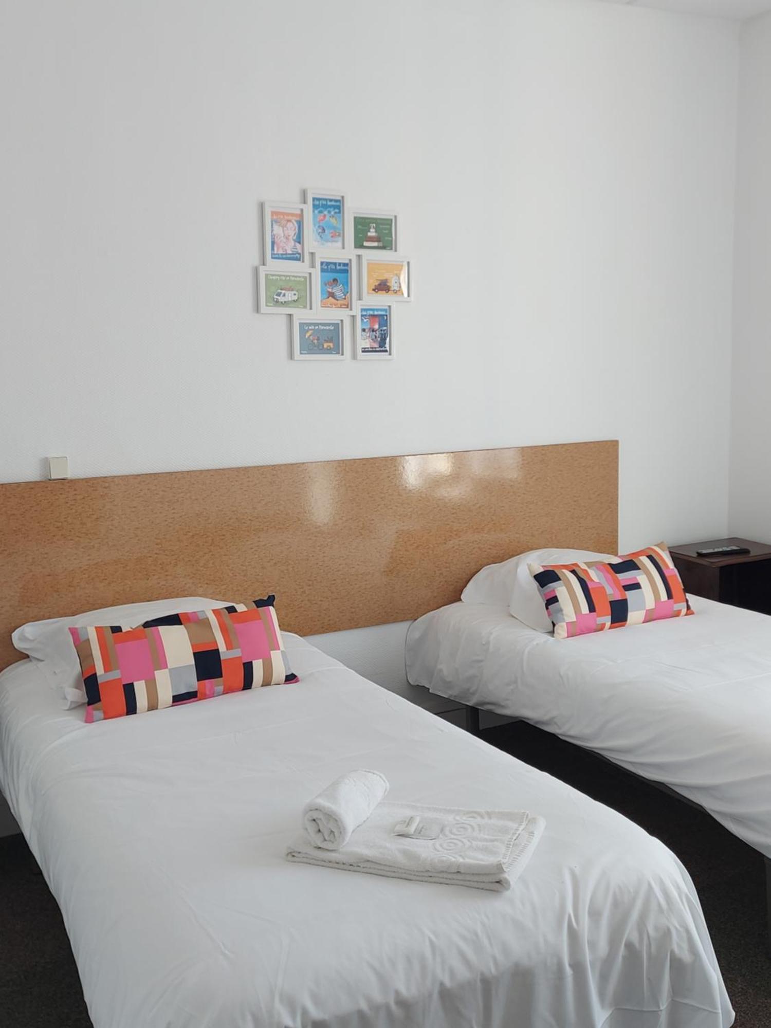 Hotel De Normandie Saint-Aubin-Sur-Mer  Ruang foto